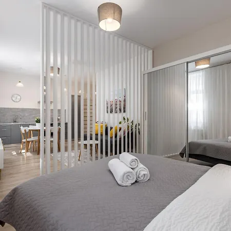 Moderns Un Kluss Dzivoklis 37 M2 Apartment *